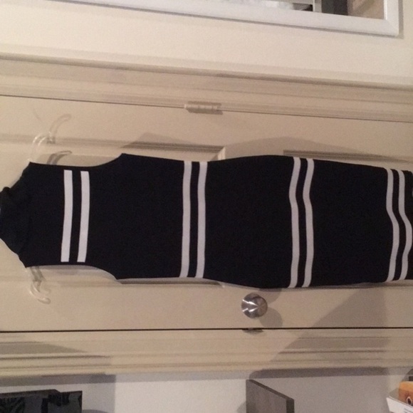 C/meo Pyramids black white Stripe Midi Dress sz Small revolve - Picture 5 of 8